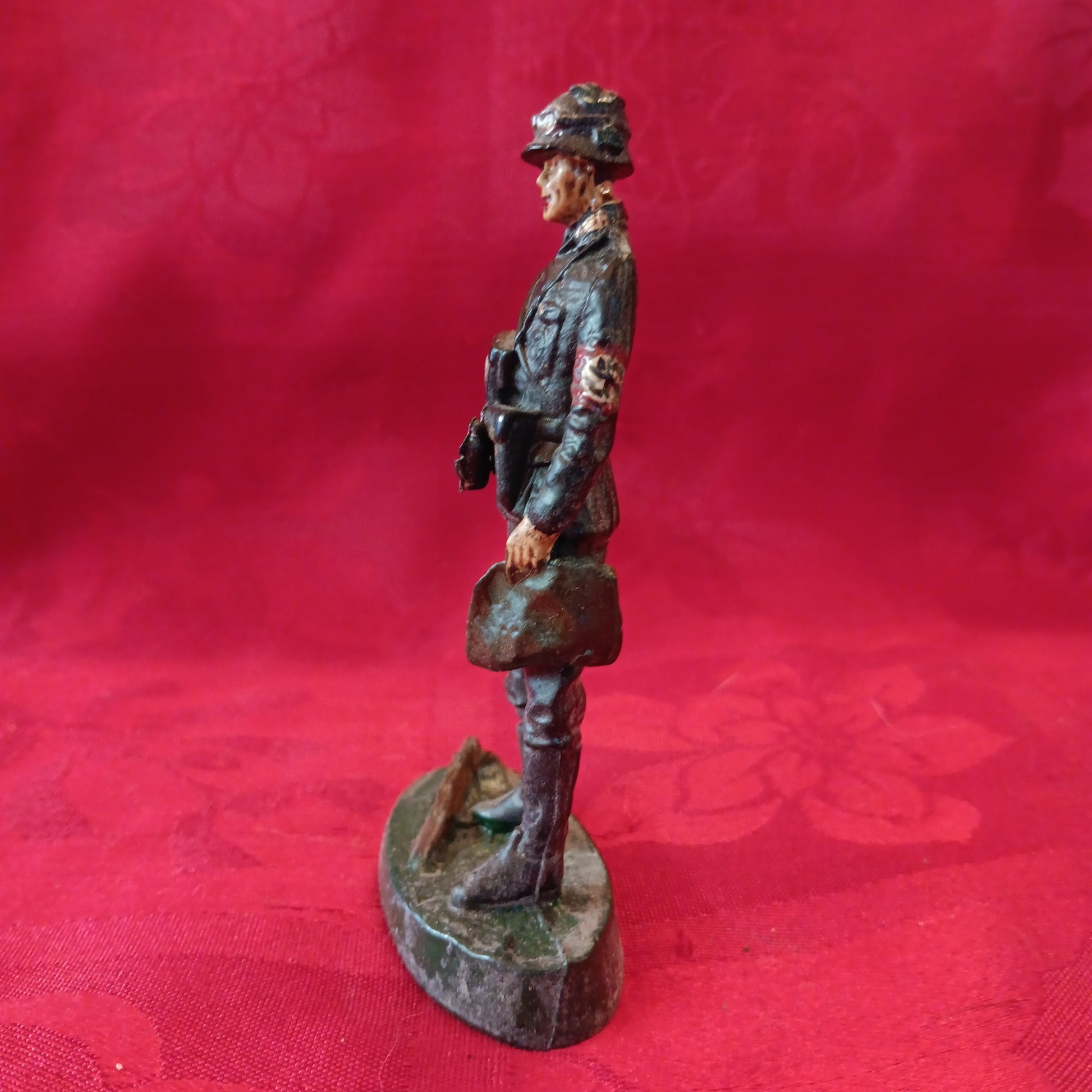 Lead WWII Natzi German Soldier w/ Binoculars-Jantiques LLC.