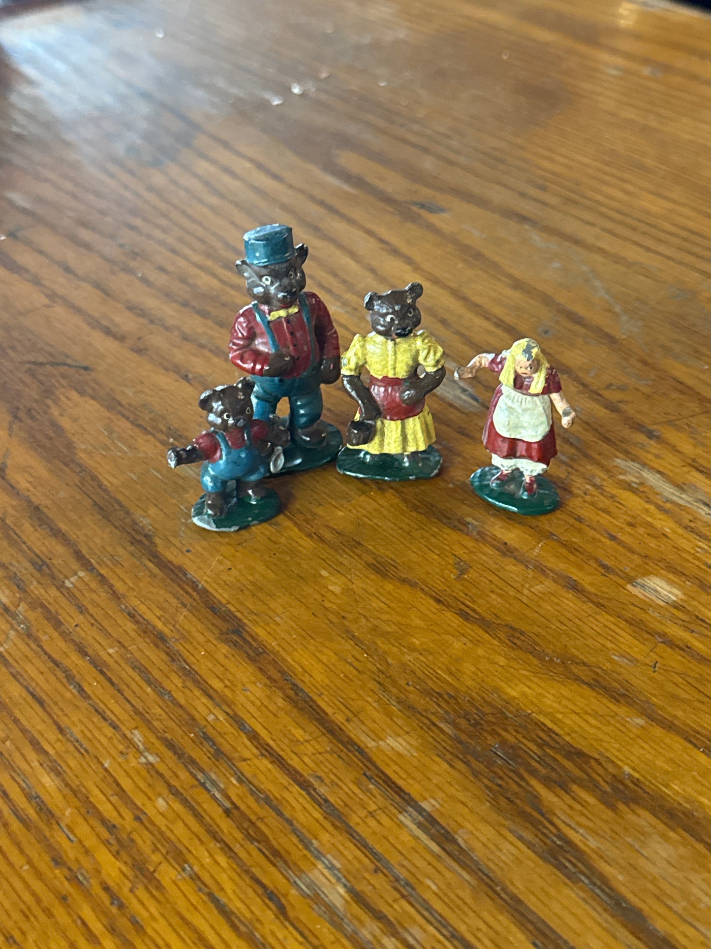 Solid Lead Goldilocks & 3 Bears Statue