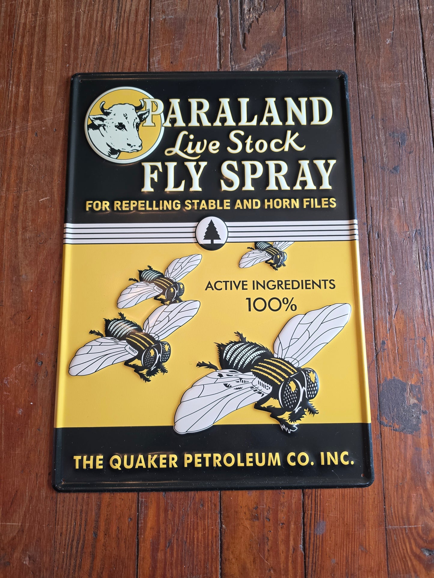 Paraland  Live Stock Fly Spray  metal sign