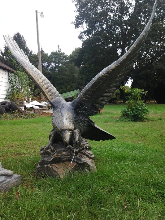 Cast Iron Statue - Iron Eagle-Jantiques LLC.