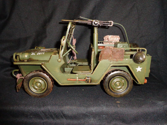 Vintage Toys - Willys WB 1941 Jeep WWII With Machinegun-Jantiques LLC.