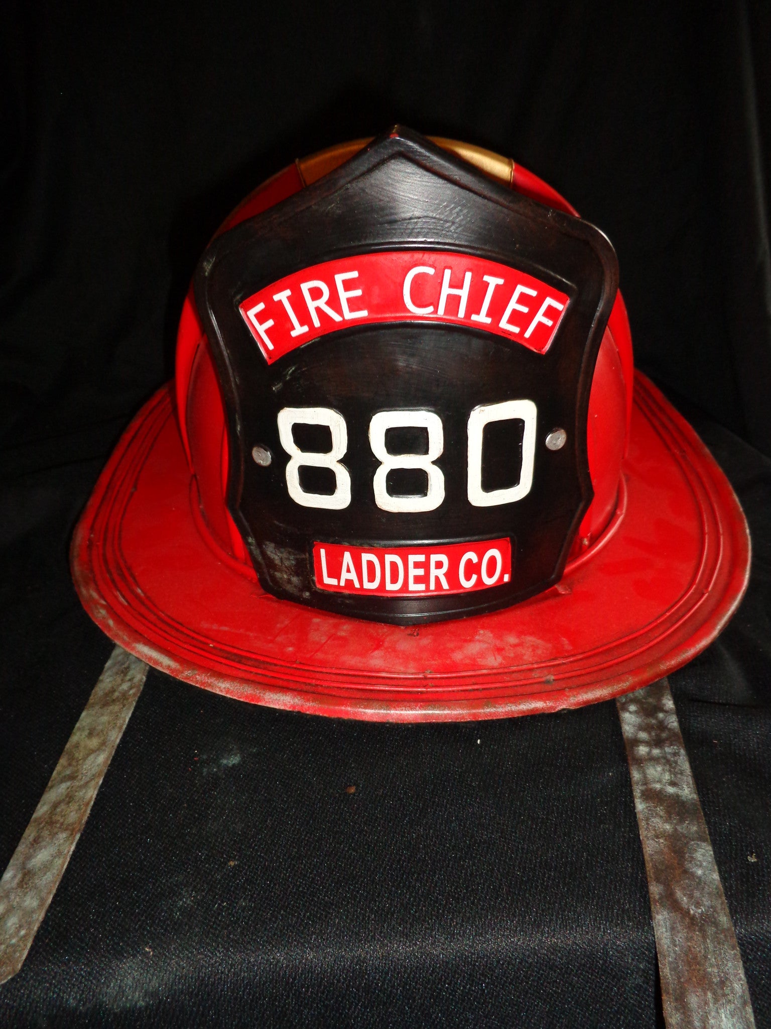 Metal Tin - Fire Cheif Ladder Co. 880 Red Helmet-Jantiques LLC.