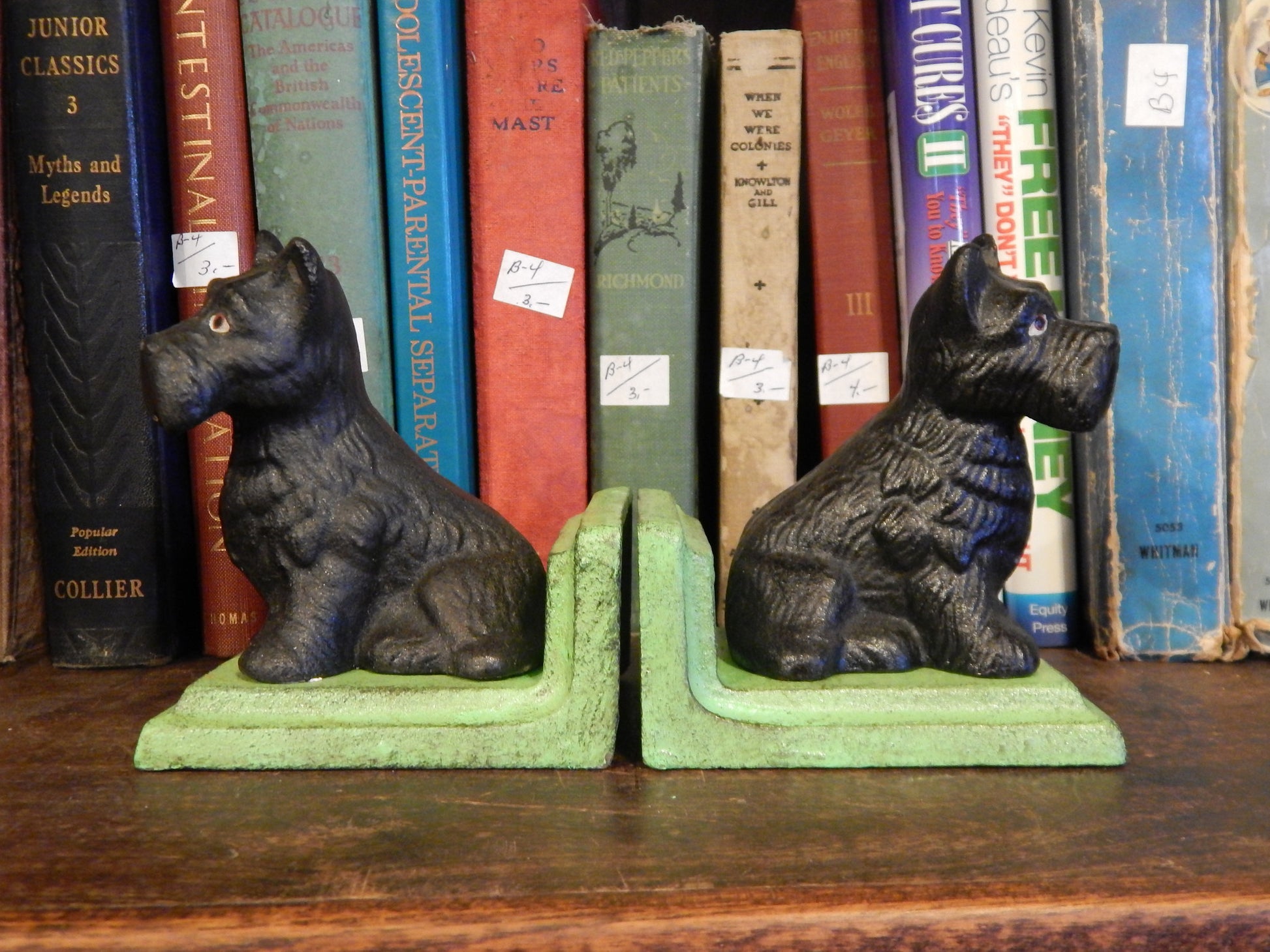 Book Ends - Cast Iron Pair Black Scottish Terrier-Jantiques LLC.