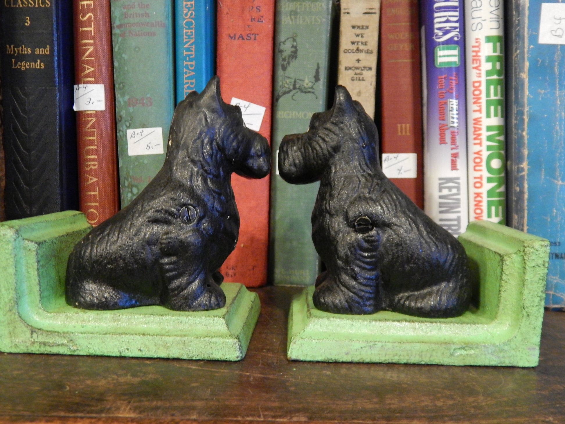 Book Ends - Cast Iron Pair Black Scottish Terrier-Jantiques LLC.